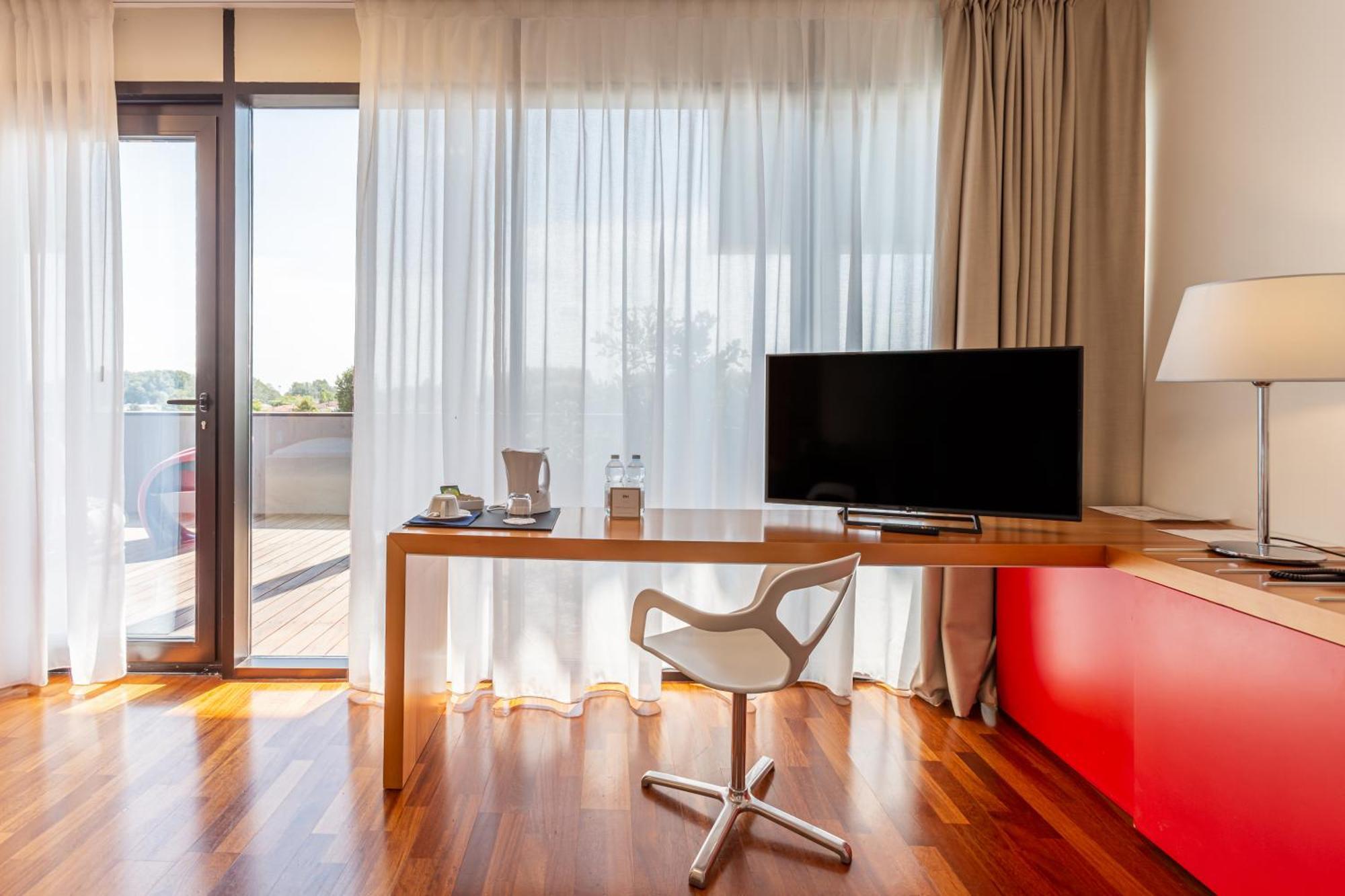 New Ipoint Hotel San Giovanni in Persiceto Eksteriør bilde