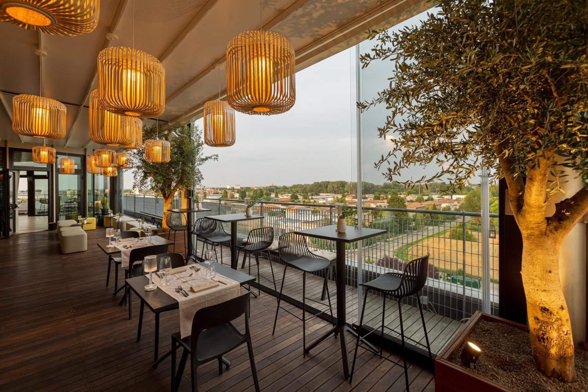 New Ipoint Hotel San Giovanni in Persiceto Eksteriør bilde